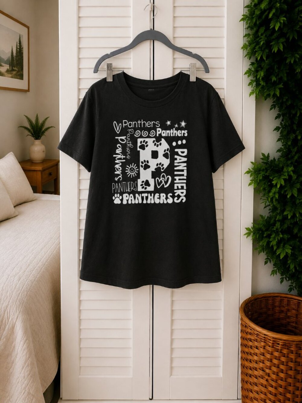 Black Panthers Graphic Short Sleeve Tee